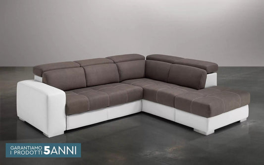 Divano letto angolare 3 posti con penisola a destra. Similpelle bianco, similpelle effetto nabuk elefante (cm. 266 x 230 x 94h)