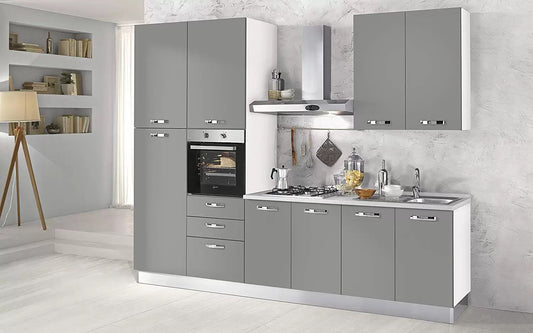 Cucina completa - lato sx cm.300x60x240h - comprende: cappa, forno ventilato, lavandino, frigorifero, ghiacciaia, piano cottura a gas con 4 fornelli, n.9 e n.3 cassetti.