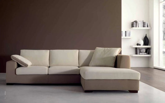 Divano, chaise longue in tessuto beige e panna